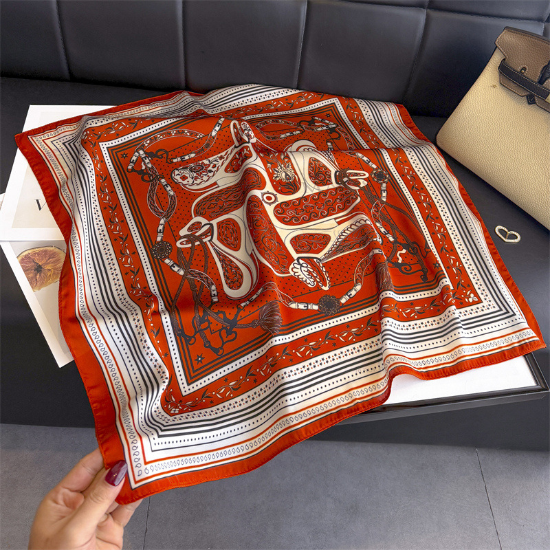 Nuevo Pañuelo Cuadrado de Seda - Silk Scarf Square reseña y precio
